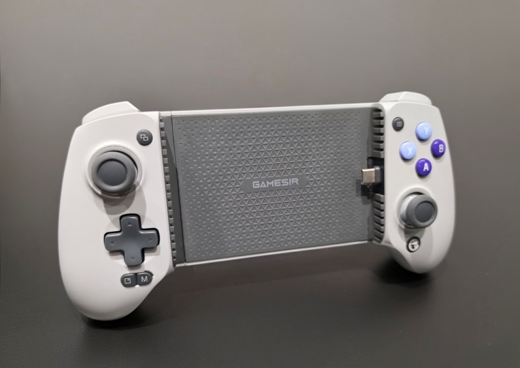 Tec Toy lança controle gamer para smartphones em parceria com a GameSir