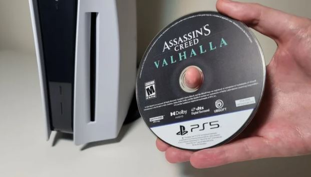 “Se você não tem, o que vai comprar?” Ex-chefe da PlayStation afirma que abandonar os discos é “um grande golpe para a&nbsp;marca”.