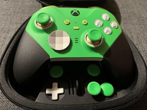 Detalhes sobre o controle Xbox Elite Series 3 supostamente vazaram, incluindo a opção de joysticks com efeito Hall ou&nbsp;TMR.